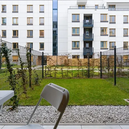 Sobczaka With Parking By Renters Apartament Poznań